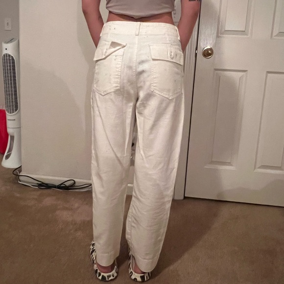 Brand: GAP
Size: 2
Color: white - Picture 4 of 5